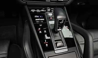 Porsche Cayenne 2021, 40987 км, за 52196.89 USD - фото 9