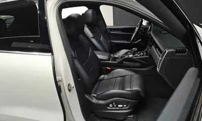 Porsche Cayenne 2021, 40987 км, за 52196.89 USD - фото 10