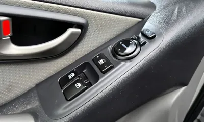 Hyundai Starex 2014, 119855 км, за 5880.41 USD - фото 16