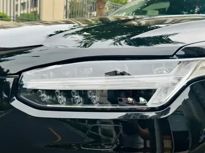 Volvo XC90 2019, 60000 км, за 27700.4 USD