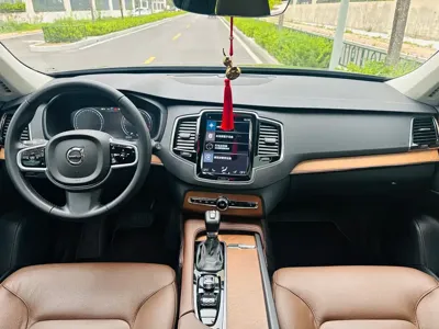 Volvo XC90 2019, 60000 км, за 27700.4 USD - фото 8