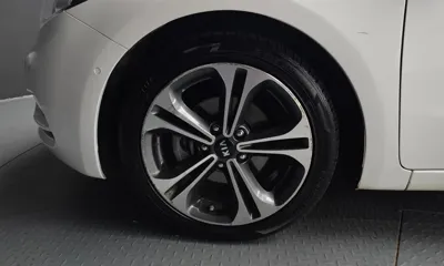 Kia K3 2015, 134825 км, за 3835.4 USD