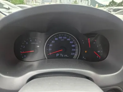 Kia Canival 2013, 176124 км, за 2593.77 USD - фото 9