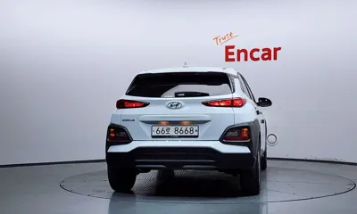 Hyundai Kona 2020, 84362 км, за 9446.26 USD