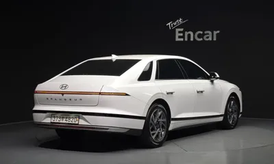 Hyundai Grandeur 2025, 62389 км, за 16870.16 USD
