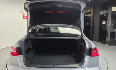 Audi A6 2021, 60623 км, за 25272.42 USD - фото 20