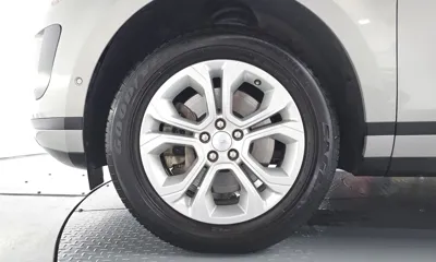 Land Rover Range Rover Evoque 2020, 75901 км, за 26771.57 USD