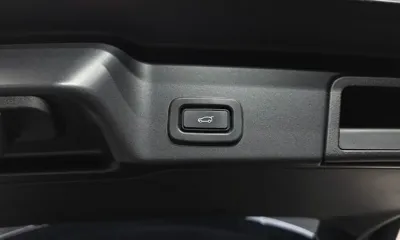 Land Rover Range Rover Evoque 2020, 75901 км, за 26771.57 USD - фото 33