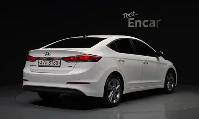 Hyundai Avante 2017, 12121 км, за 7351.03 USD