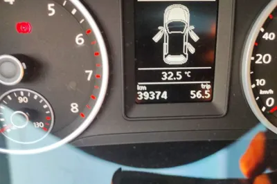 Volkswagen Tiguan 2016, 39300 км, за 9162 USD - фото 12