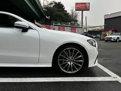 Mercedes-Benz E-Class 2021, 72000 км, за 29746.19 USD