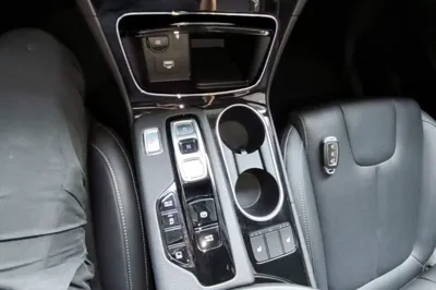 Hyundai Santa Fe 2019, 17700 км, за 14316 USD - фото 16