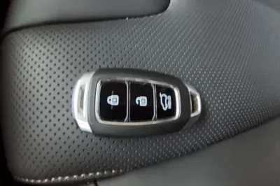 Hyundai Santa Fe 2019, 17700 км, за 14316 USD - фото 23