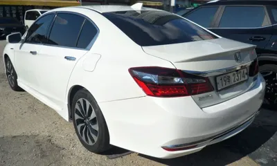 Honda Accord 2017, 140485 км, за 7417.62 USD