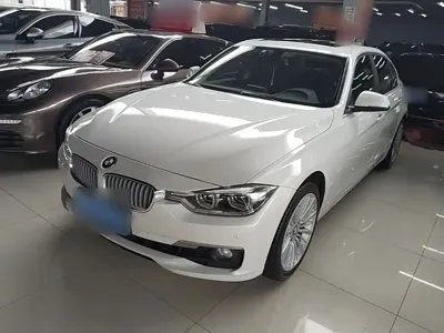 BMW 3 Series · 2018 год