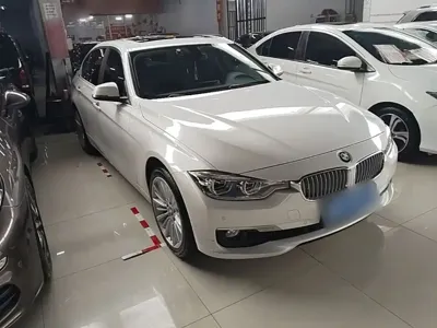 BMW 3 Series 2018, 106000 км, за 11506.55 USD