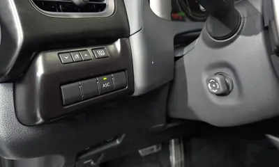 Lexus UX 2025, 19607 км, за 30878.23 USD - фото 20