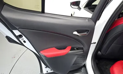 Lexus UX 2025, 19607 км, за 30878.23 USD - фото 25