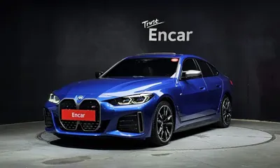 BMW i4 · 2022 год