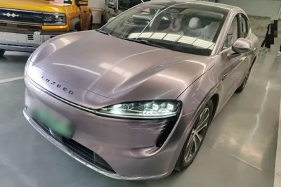 Hima Luxeed R7 · 2024 год