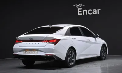 Hyundai Avante 2023, 84292 км, за 11270.36 USD