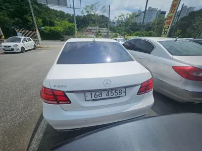 Mercedes-Benz E-Class 2016, 113547 км, за 8533.54 USD