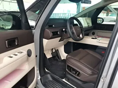 Li Auto Li MEGA 2024, 80399 км, за 56532.16 USD - фото 16