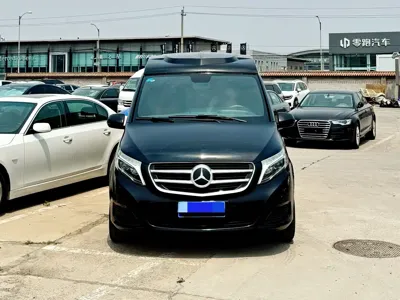 Mercedes-Benz Vito 2018, 120000 км, за 19045.1 USD
