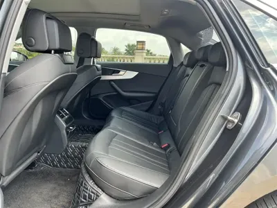 Audi A4L 2020, 92000 км, за 13696.45 USD