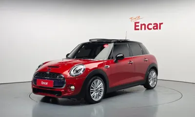 MINI Cooper · 2016 год