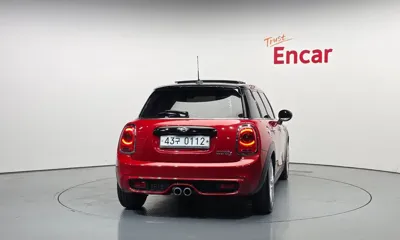 MINI Cooper 2016, 52848 км, за 7680.19 USD