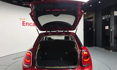 MINI Cooper 2016, 52848 км, за 7680.19 USD - фото 20