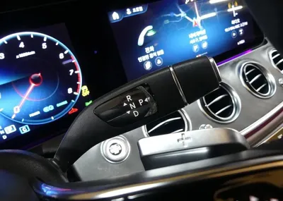 Mercedes-Benz E-Class 2022, 39000 км, за 28282.04 USD - фото 9