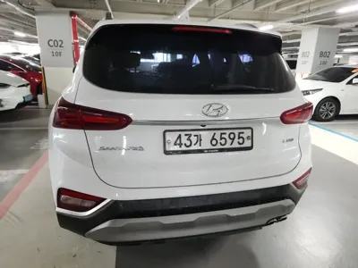 Hyundai Santafe 2019, 67833 км, за 12406.46 USD