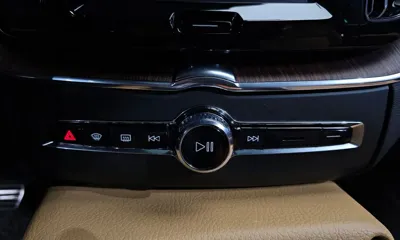 Volvo XC60 2023, 52774 км, за 28338.78 USD - фото 32