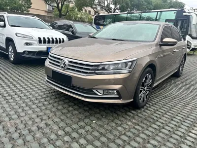Volkswagen Passat · 2018 год