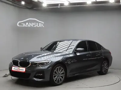 BMW 3-Series · 2022 год