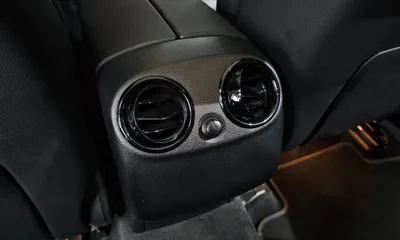 Mercedes-Benz GLC-Class 2017, 46690 км, за 17239.15 USD - фото 30
