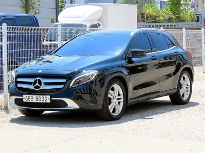 Mercedes-Benz GLA-Class 2017, 64001 км, за 8262.83 USD