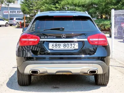 Mercedes-Benz GLA-Class 2017, 64001 км, за 8262.83 USD