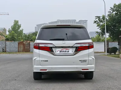 Honda Odyssey 2021, 100000 км, за 17436.39 USD