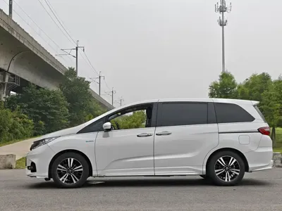 Honda Odyssey 2021, 100000 км, за 17436.39 USD - фото 6
