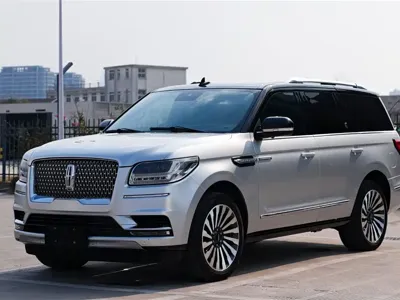 Lincoln Navigator · 2021 год