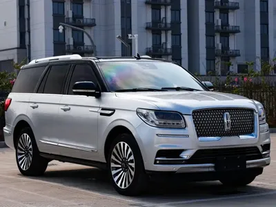 Lincoln Navigator 2021, 98000 км, за 50814.14 USD