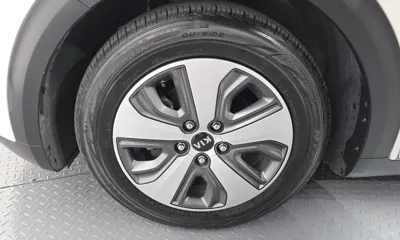 Kia Niro 2017, 157156 км, за 6500.68 USD