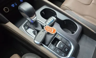 Hyundai Santafe 2019, 34621 км, за 15526.92 USD - фото 9