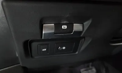 Land Rover Range Rover Evoque 2022, 32393 км, за 23412.72 USD - фото 27
