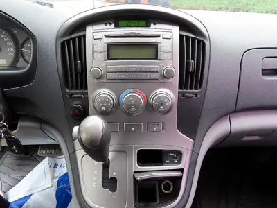 Hyundai Starex 2014, 142000 км, за 4493.06 USD - фото 12