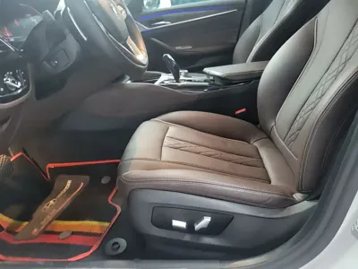 BMW 5 Series 2020, 80000 км, за 26309.08 USD