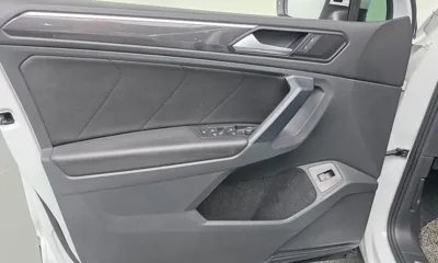 Volkswagen Tiguan 2023, 63259 км, за 40653.12 USD - фото 24
